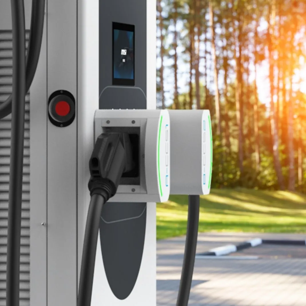 MSI Hyper 80 Dual charger at a rest stop, ready to charge electric vehicles